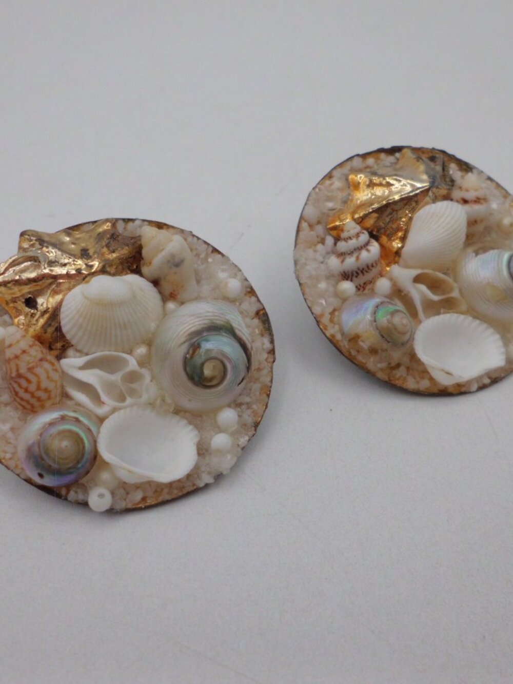 Vtg 60s Inspired Lucite Seashell Cabochon Statement Earrings